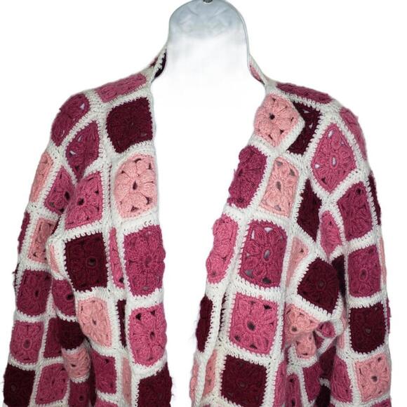 Women's Handmade Crochet Quilted Pink Tones Patchwork Mid-Length Cardigan - Picture 3 of 6